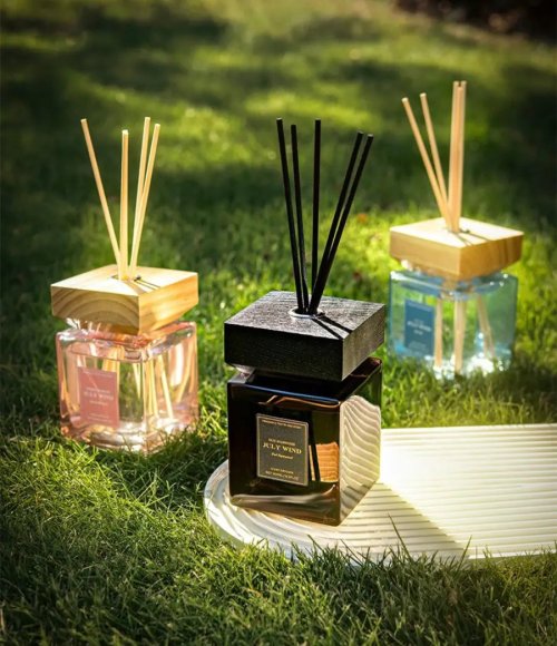 500ml flameless aromatherapy diffuser for hotel bathrooms and home Reed Diffuser